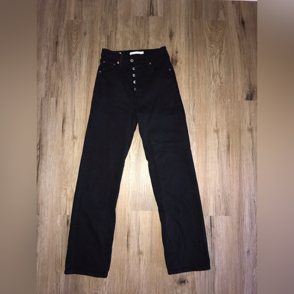 Levi’s Straight Jeans